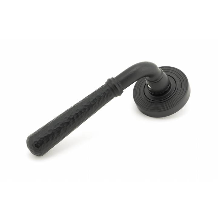 Matt Black Hammered Newbury Lever on Rose Set (Beehive Rose)