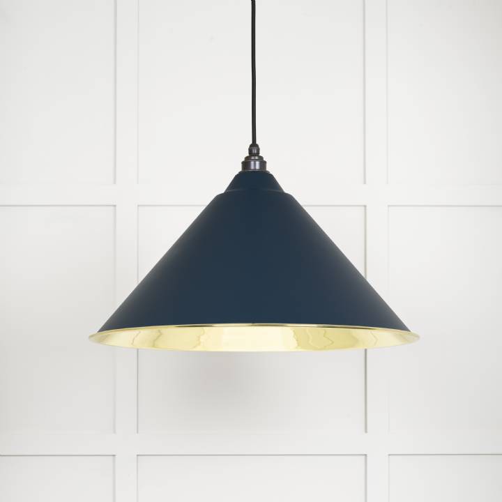Smooth Brass Hockley Pendant in Dusk