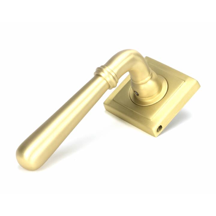 Satin Brass Newbury Lever on Rose Set (Square)