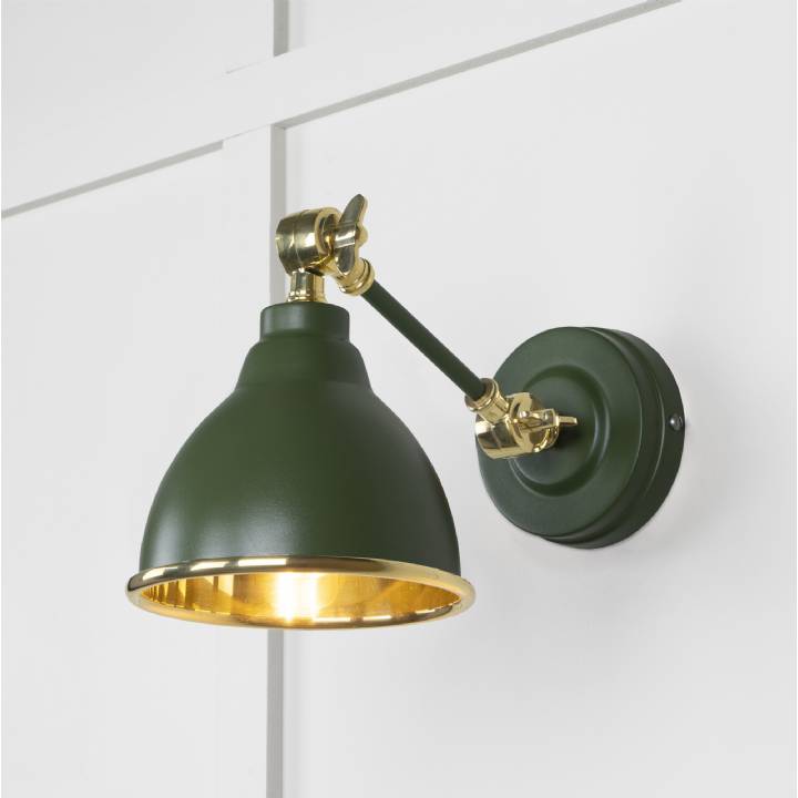 Smooth Brass Brindley Wall Light in Heath