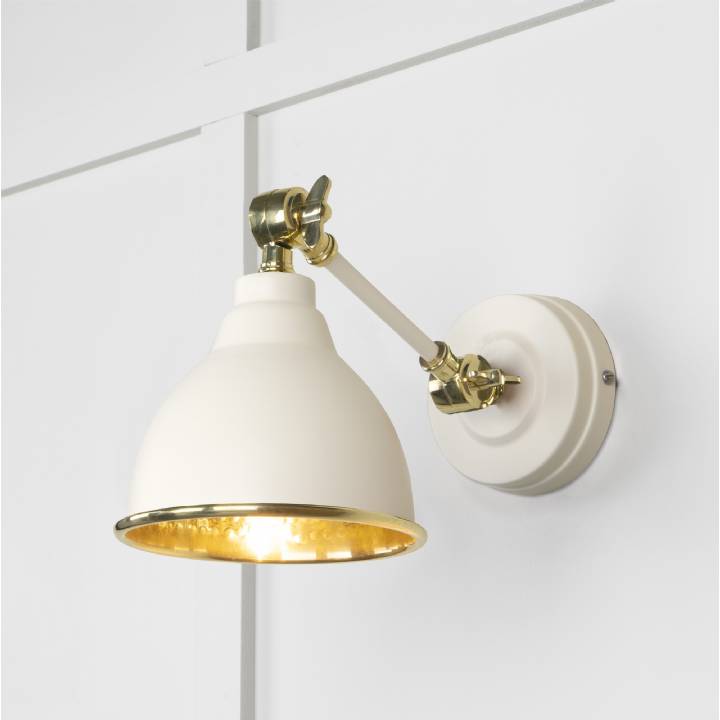 Hammered Brass Brindley Wall Light in Teasel