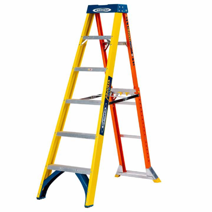 WERNER ADJUSTSTEP PRO FIBREGLASS STEP-LADDER